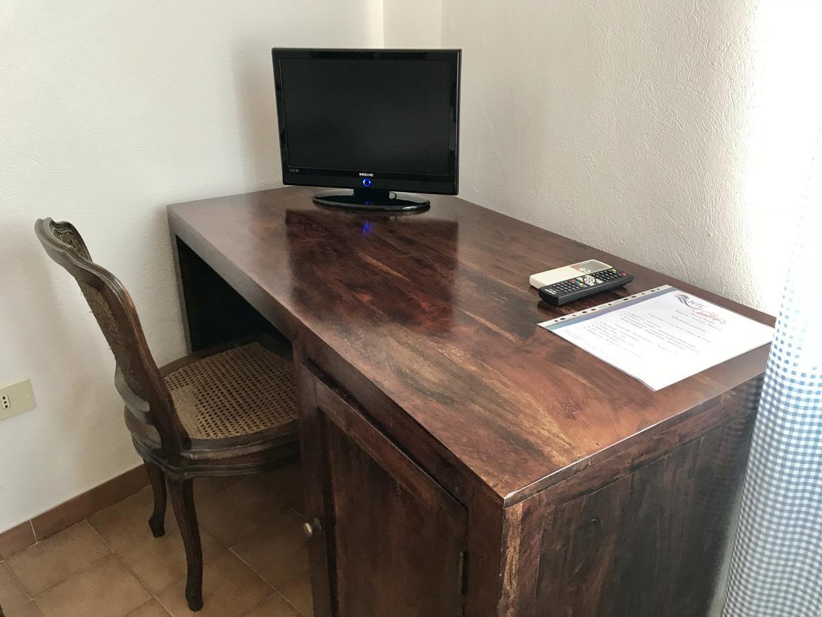 Hotel Su Meriagu Capitana Bagian luar foto